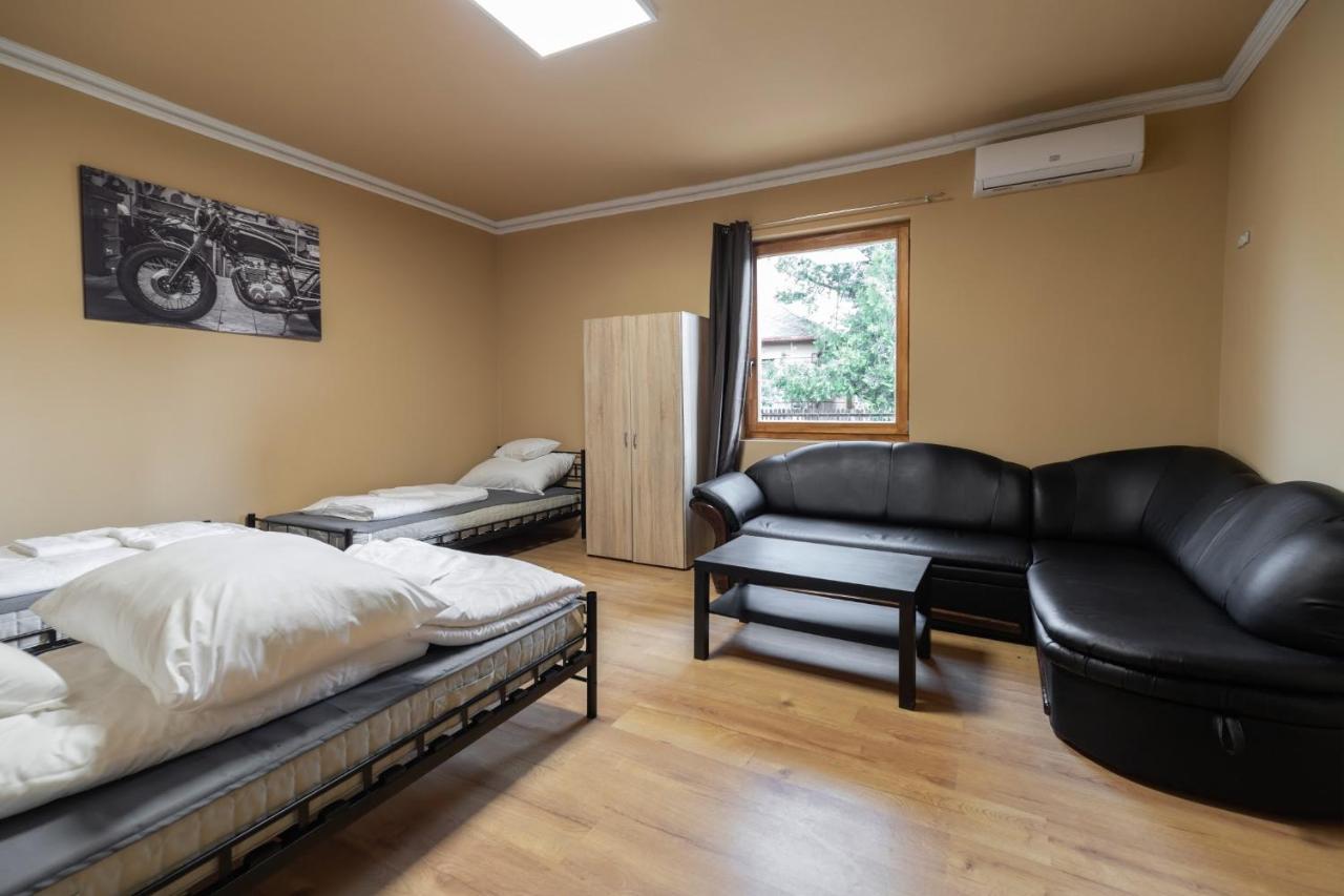 Ivanhoe Apartman Apartment Nyírbátor Bagian luar foto