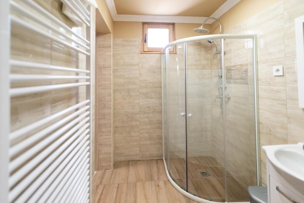 Ivanhoe Apartman Apartment Nyírbátor Bagian luar foto