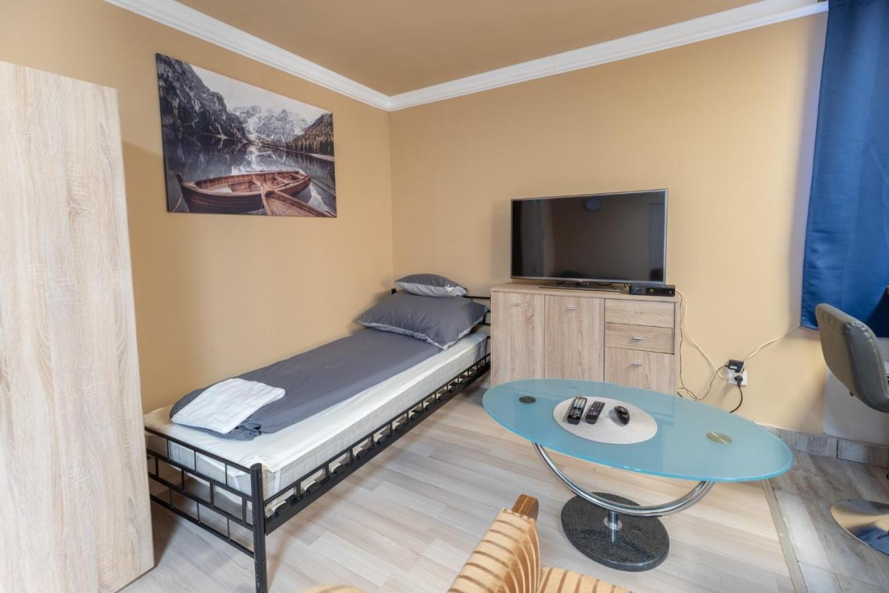 Ivanhoe Apartman Apartment Nyírbátor Bagian luar foto