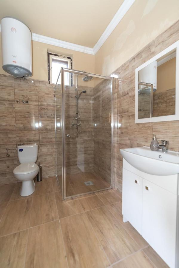 Ivanhoe Apartman Apartment Nyírbátor Bagian luar foto