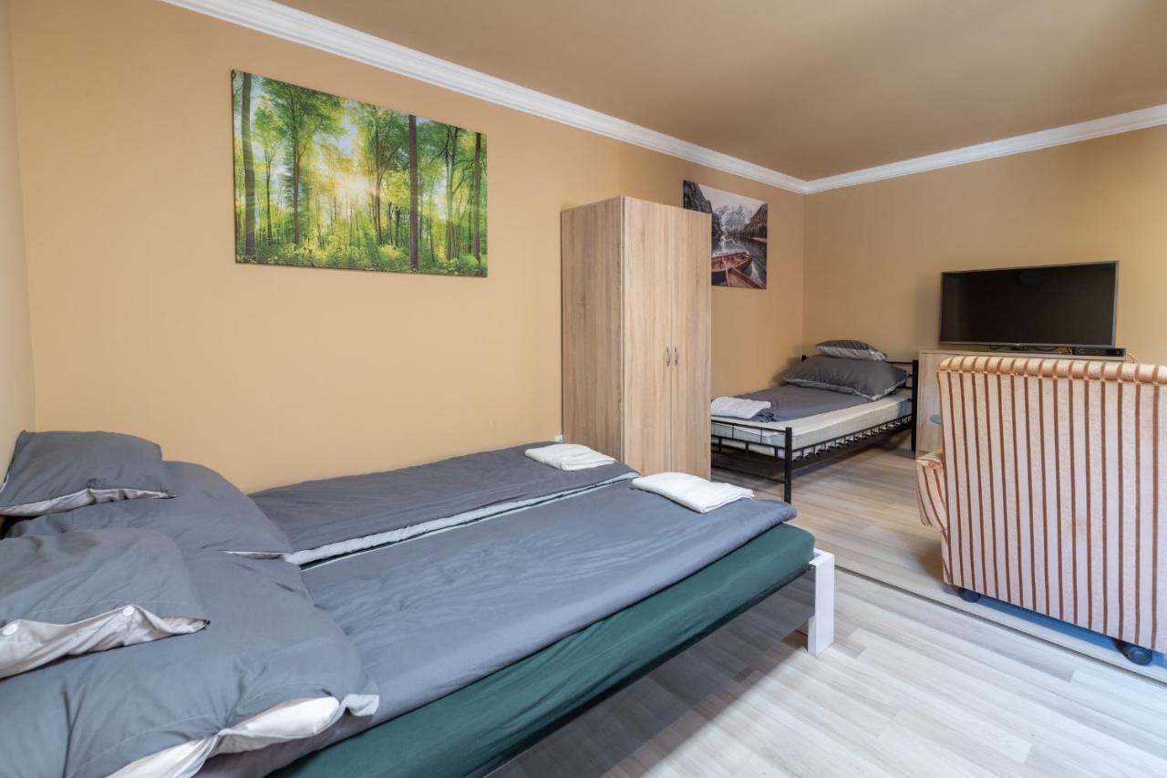 Ivanhoe Apartman Apartment Nyírbátor Bagian luar foto