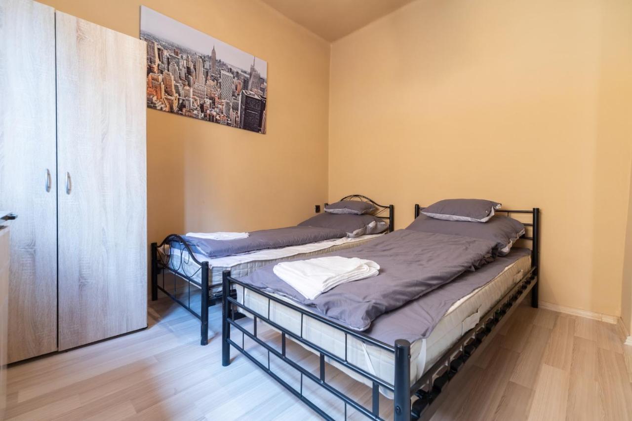 Ivanhoe Apartman Apartment Nyírbátor Bagian luar foto